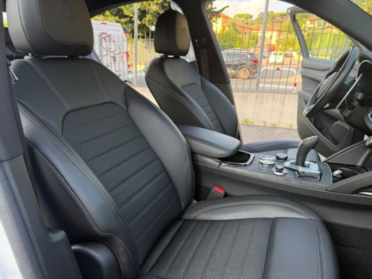 Alfa Romeo Stelvio Stelvio 2.2 Turbodiesel 210 CV AT8 Q4 Estrema (17)