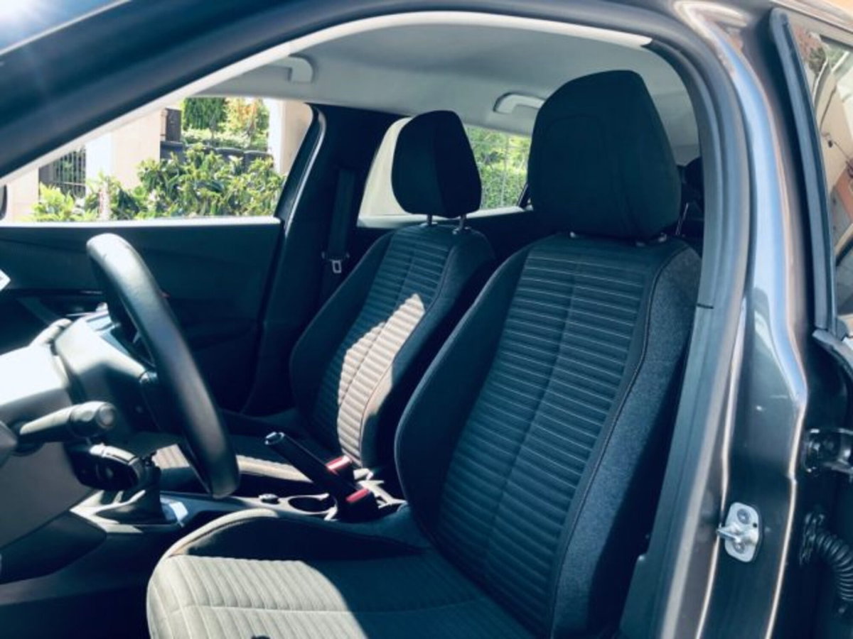 Peugeot 2008 PureTech 100 S&S Active (10)
