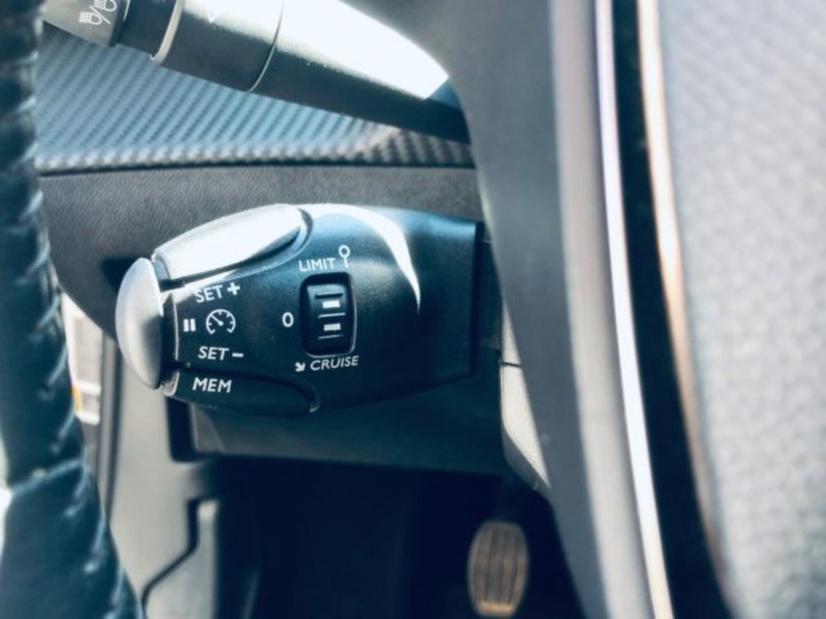 Peugeot 2008 PureTech 100 S&S Active (11)