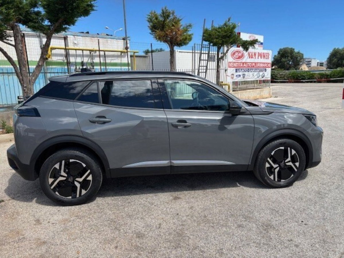 Peugeot 2008 1.2 turbo Allure 100cv (4)