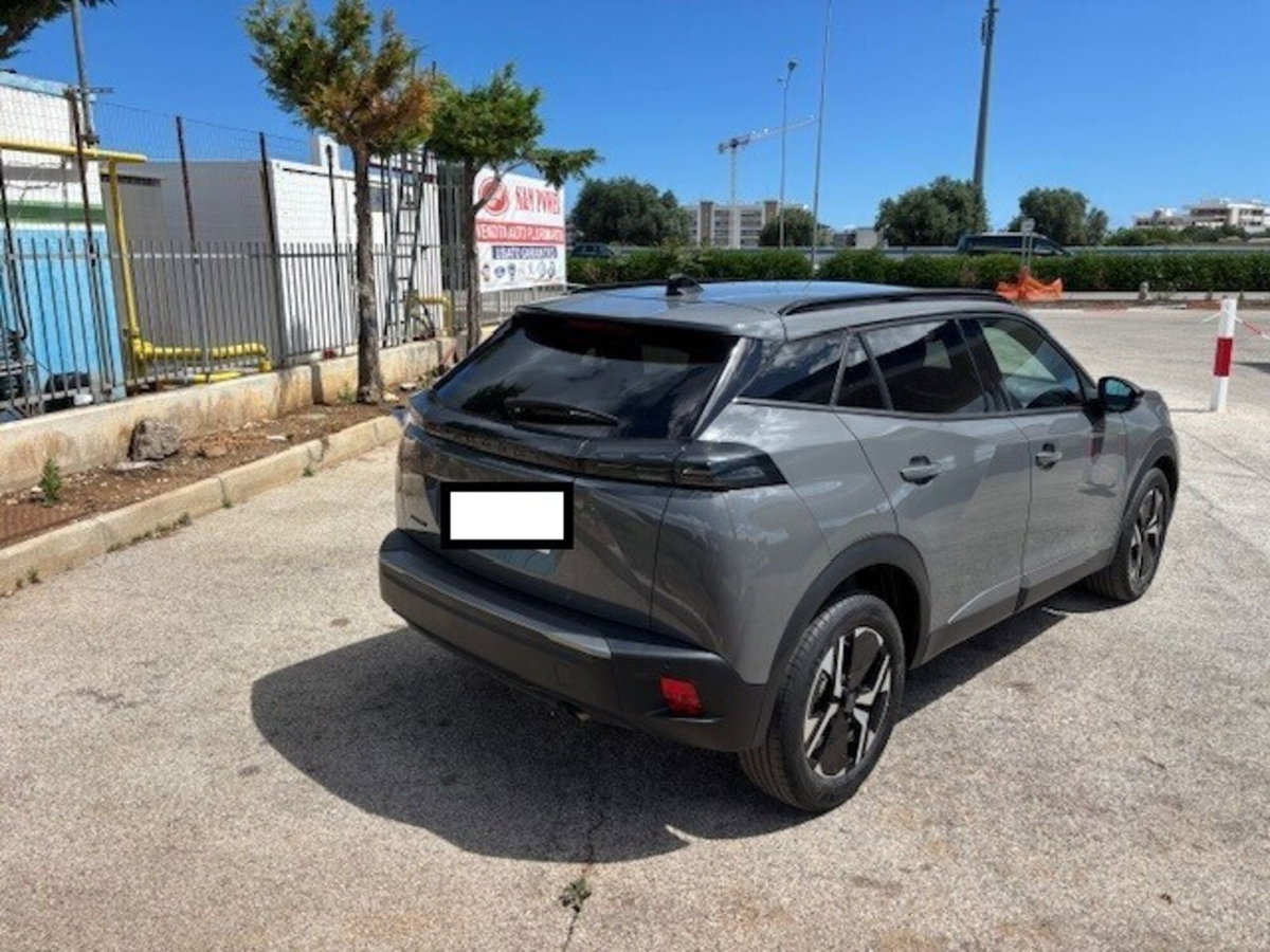 Peugeot 2008 1.2 turbo Allure 100cv (5)