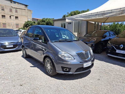 Lancia Musa 1.3 Mjt 16V 95 CV DPF Oro Plus (2)