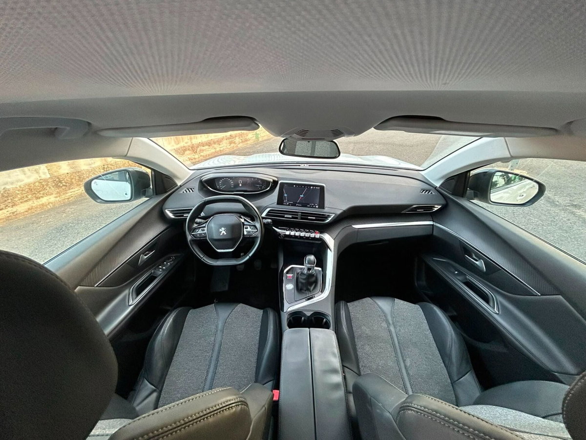 Peugeot 3008 BlueHDi 120 S&S GT Line (11)
