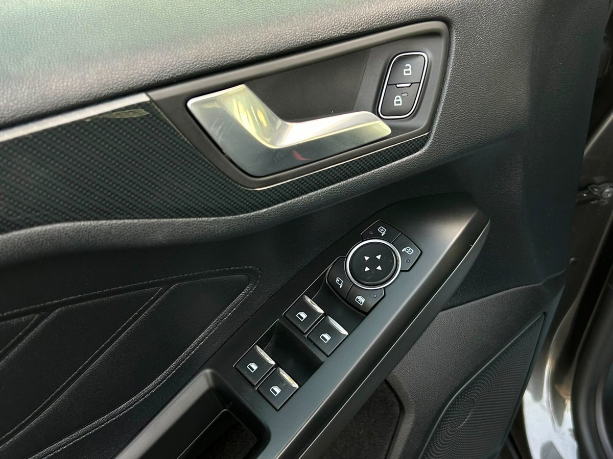Ford Focus 1.5 EcoBlue 120 CV 5p. ST-Line (17)