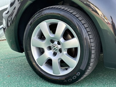 Volkswagen New Beetle Cabrio TDI 101CV (5)