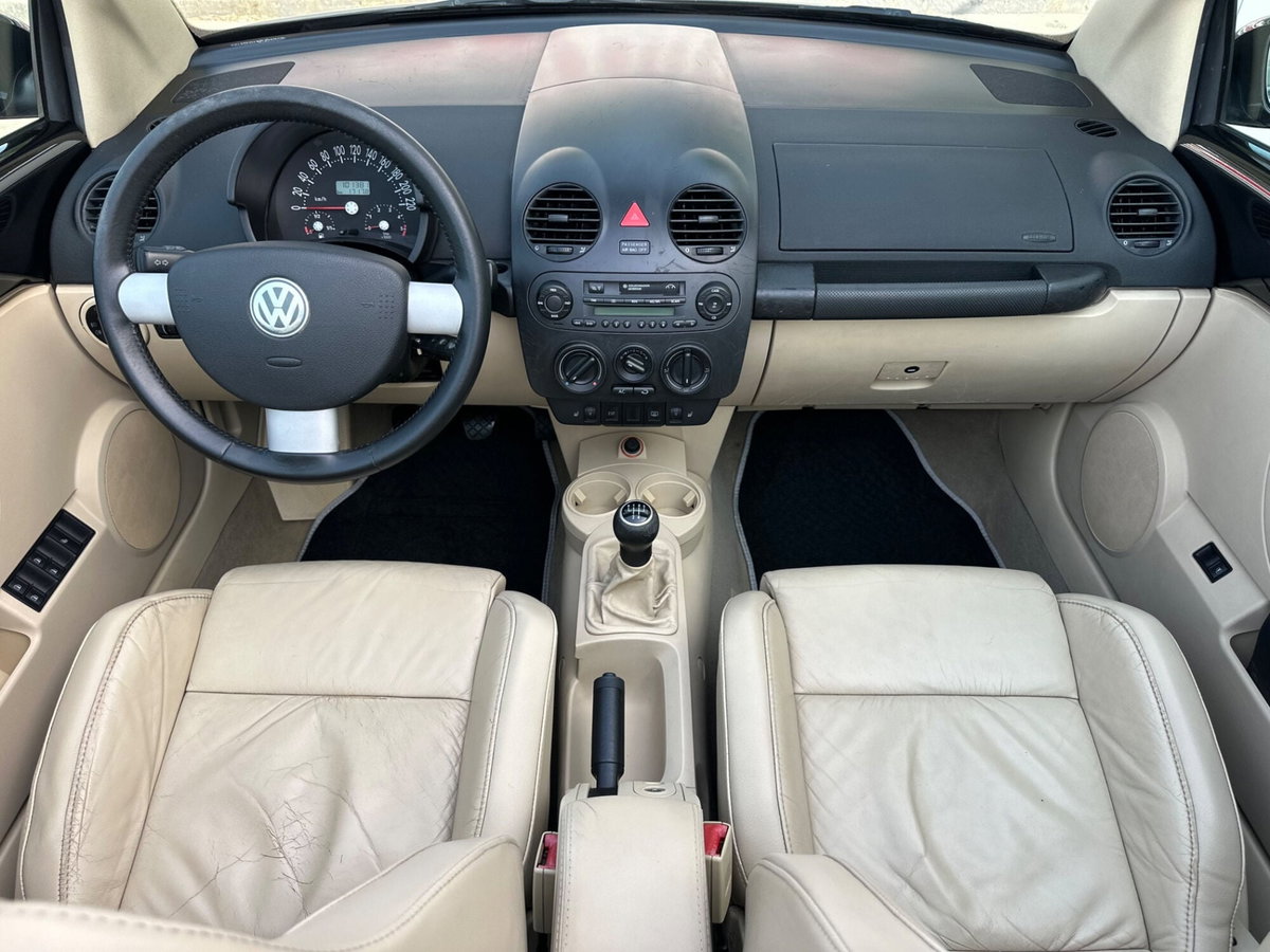 Volkswagen New Beetle Cabrio TDI 101CV (6)