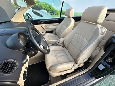 Volkswagen New Beetle Cabrio TDI 101CV (7)