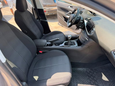 Peugeot 308 PureTech Turbo 130 S&S Active Pack (11)