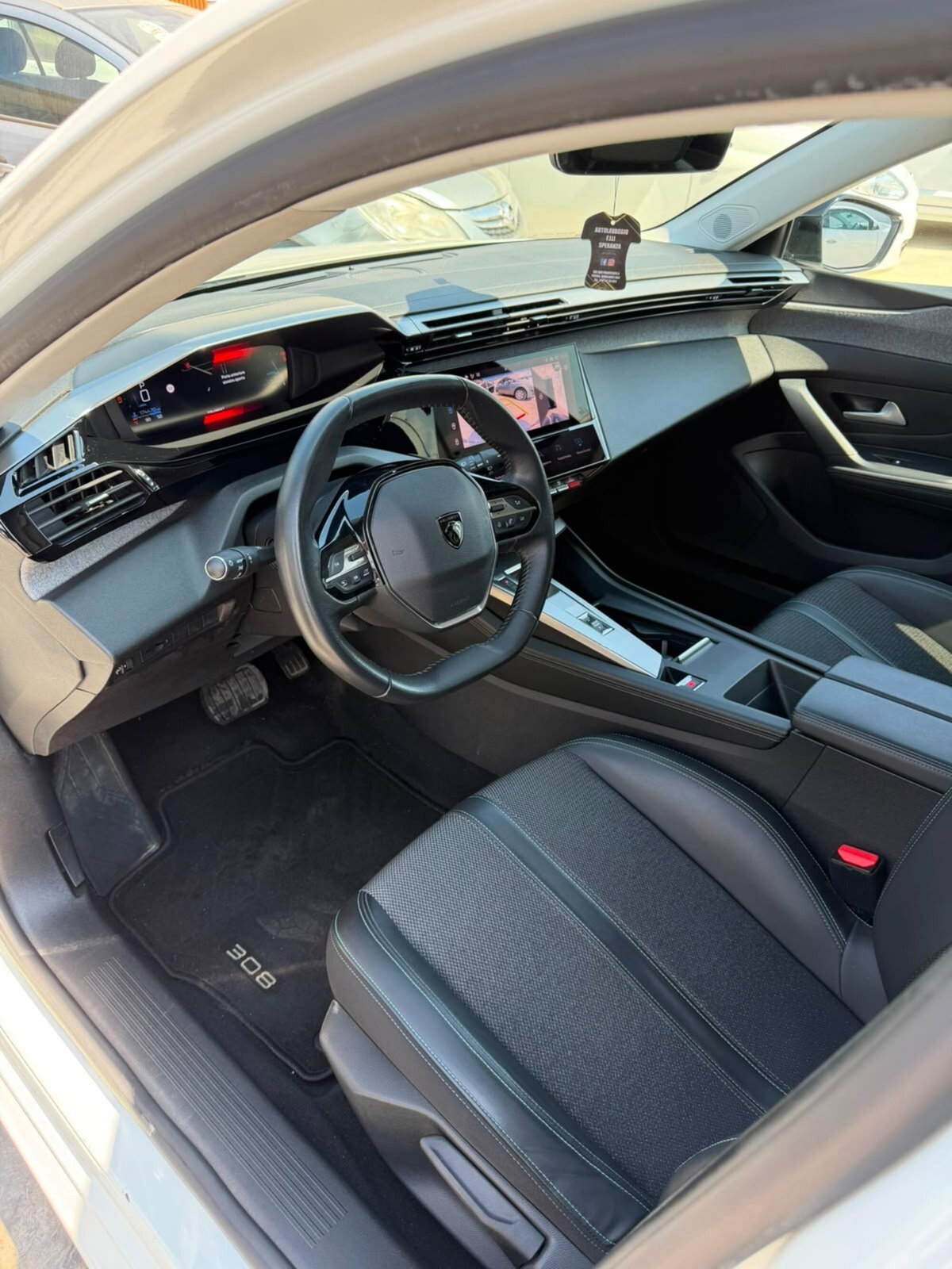 Peugeot 308 BlueHDi 130 S&S EAT8 GT Pack (12)