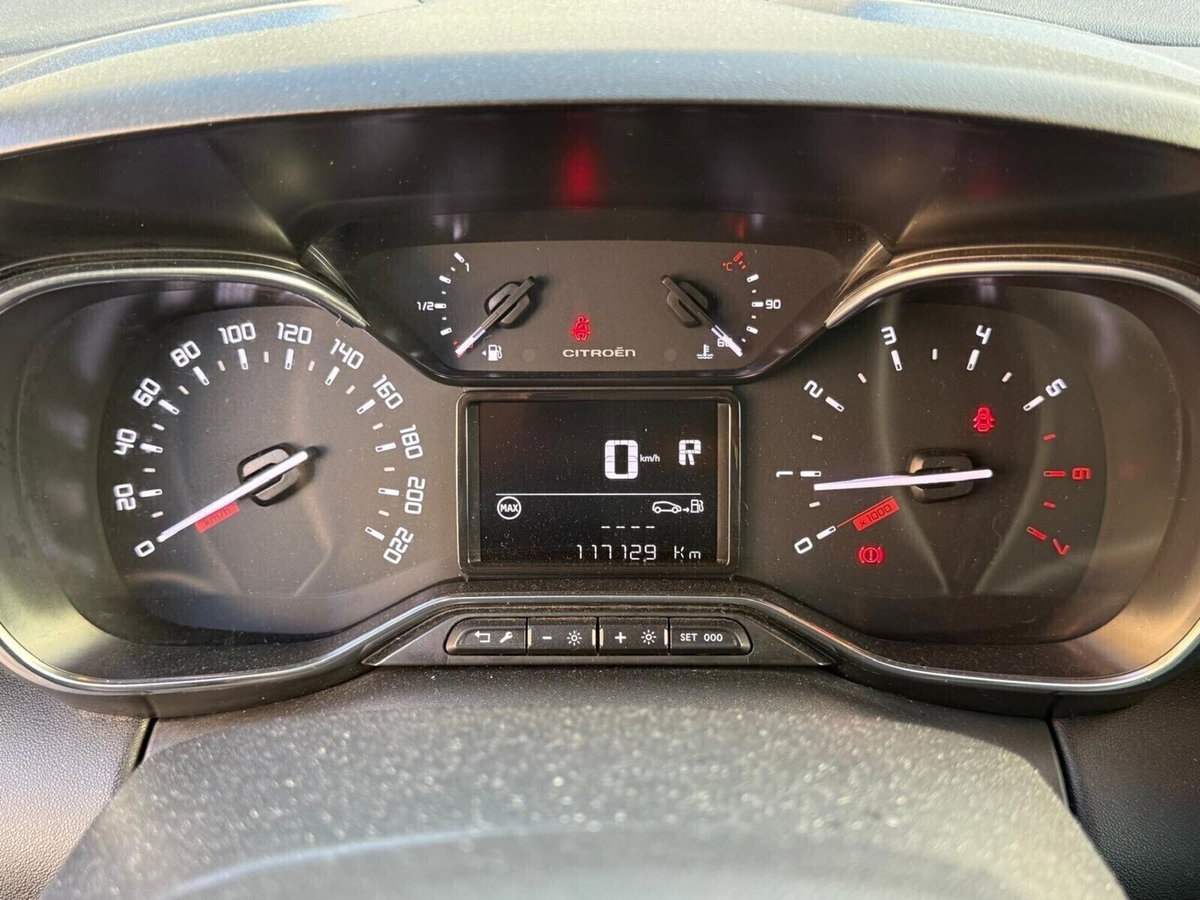 Citroen C3 Aircross BlueHDi 120 S&S EAT6 Shine (10)