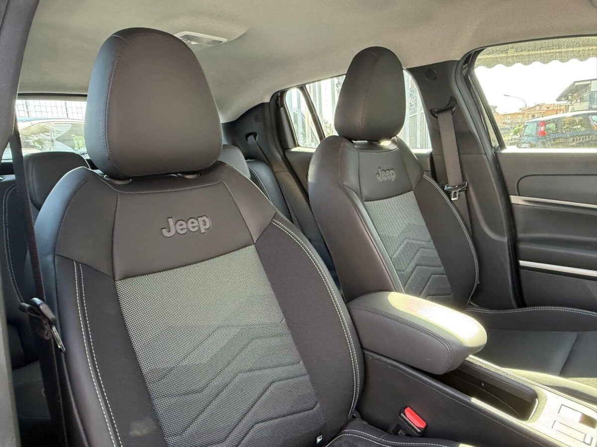 Jeep Avenger 1.2 turbo Longitude fwd 100cv (16)