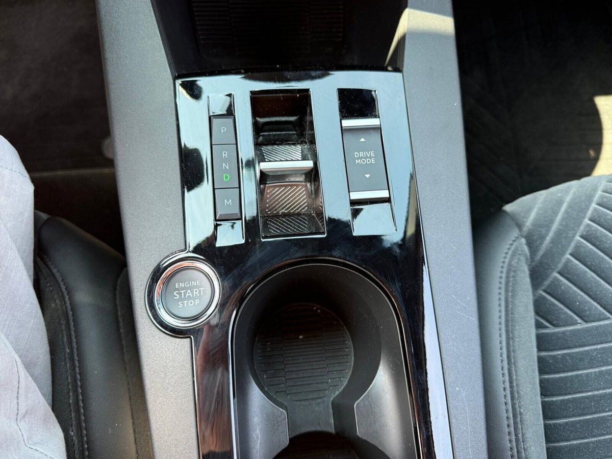 Lancia Ypsilon 1.2 mhev Edizione Limitata Cassina e-dct (12)