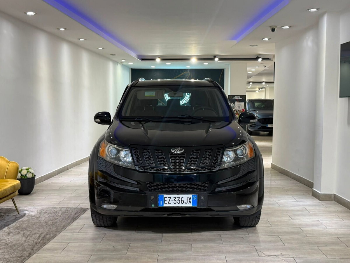 Mahindra XUV500 XUV500 2.2 16V FWD W8 (2)