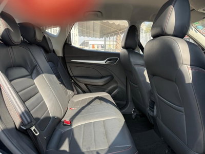 Mg ZS ZS 1.5 Luxury (19)
