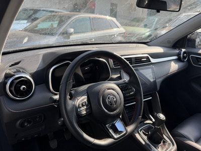 Mg ZS ZS 1.5 Luxury (9)