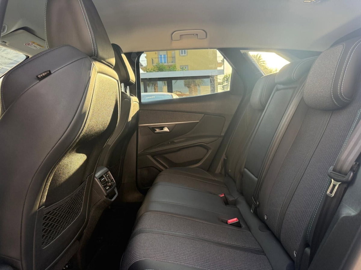 Peugeot 3008 BlueHDi 130 S&S EAT8 Allure Pack (10)