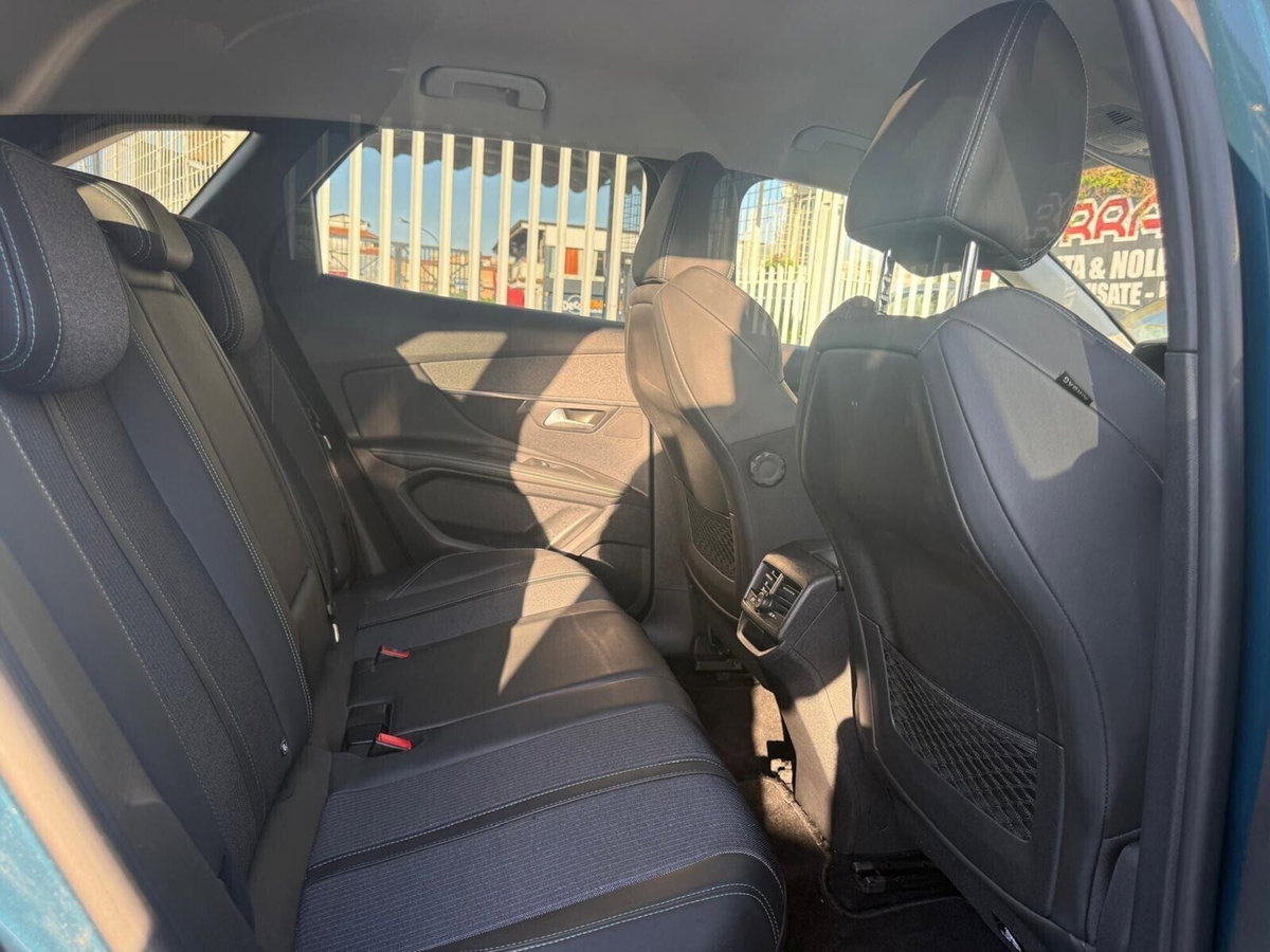 Peugeot 3008 BlueHDi 130 S&S EAT8 Allure Pack (13)