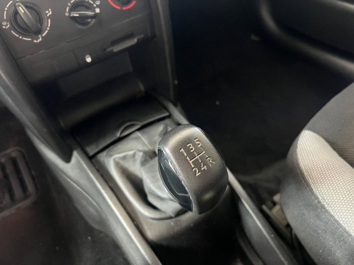 Peugeot 207 HDi 70CV 3p. Access (10)