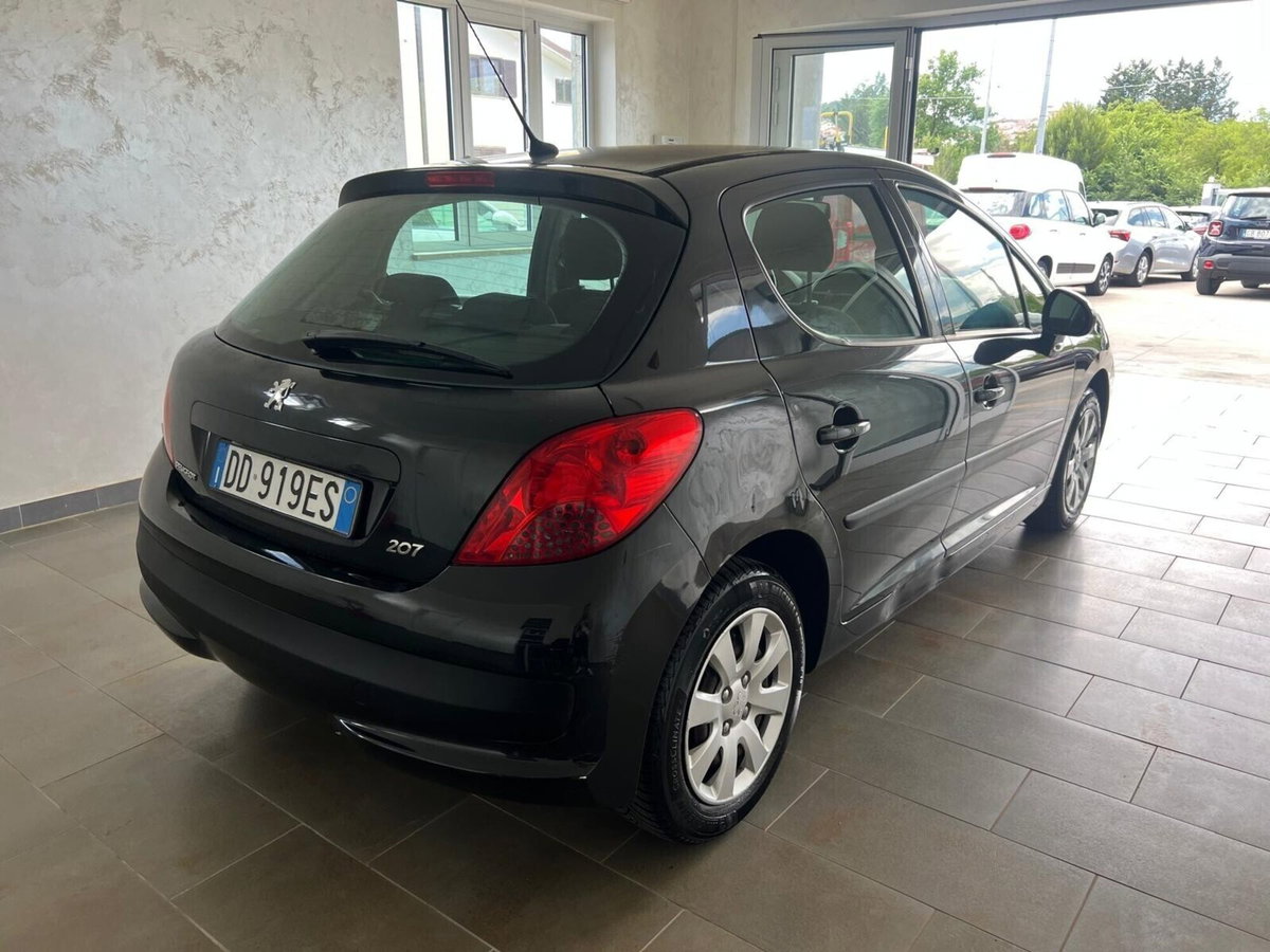 Peugeot 207 HDi 70CV 3p. Access (6)