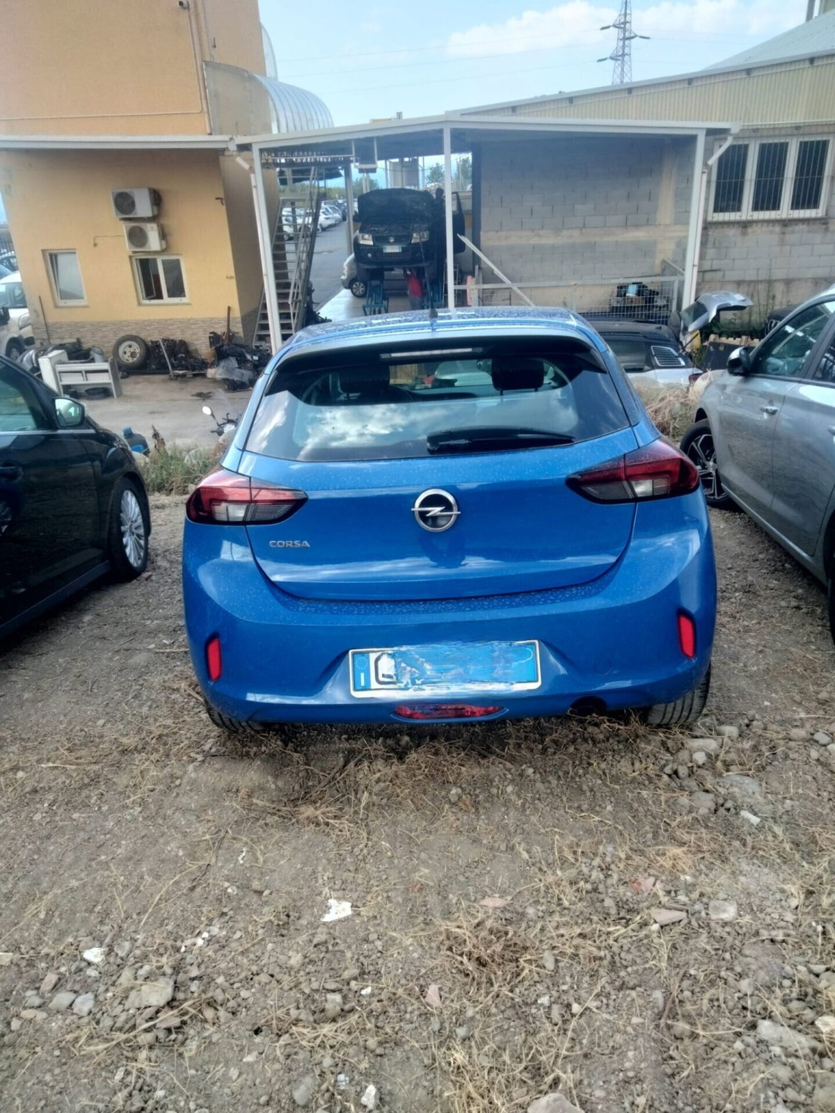 Opel Corsa 1.2 (2)