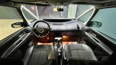 Renault Grand Espace 2.0 dCi 175CV Proactive Initiale (10)