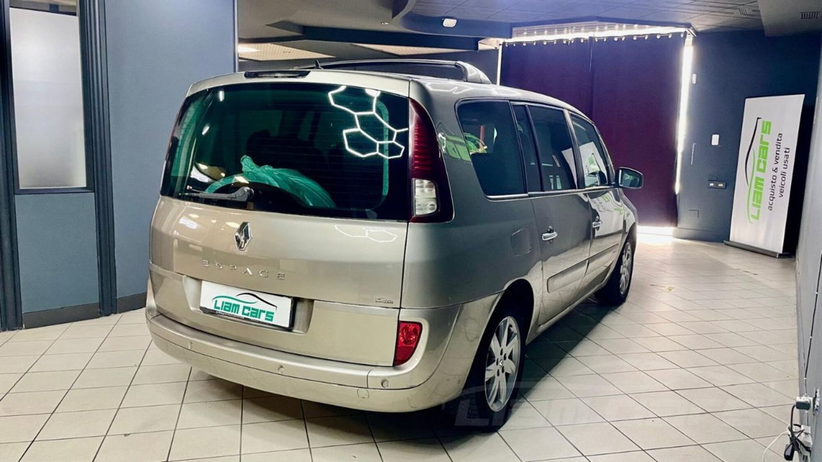Renault Grand Espace 2.0 dCi 175CV Proactive Initiale (4)