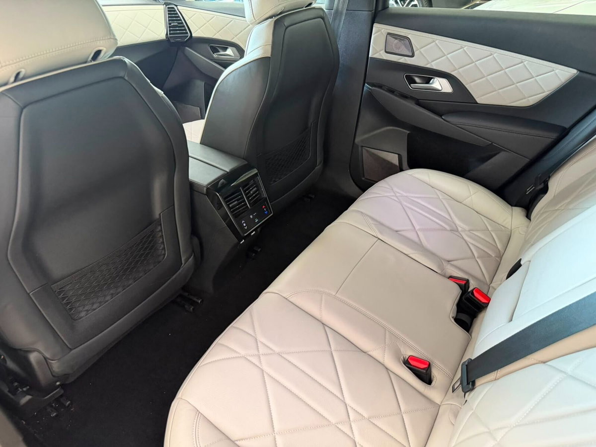 Ds DS 7 DS 7 Crossback PureTech 180 aut. Grand Chic (11)
