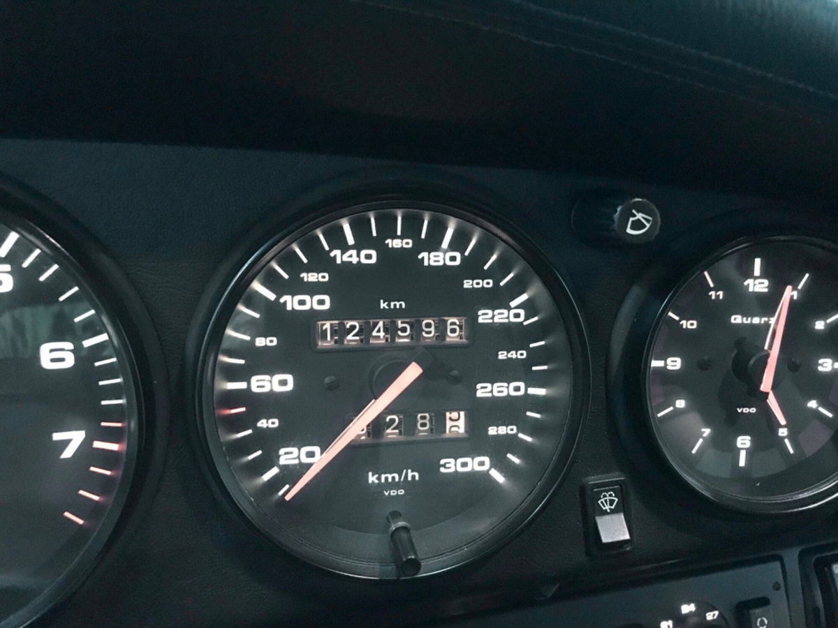 Porsche 911 Cabrio Carrera 4 cat (16)