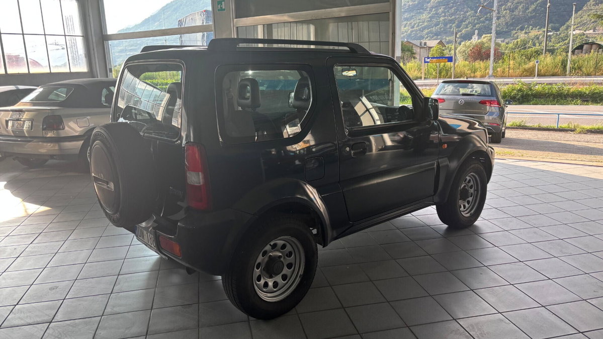 Suzuki Jimny 1.3i 16V cat 4WD JX (3)