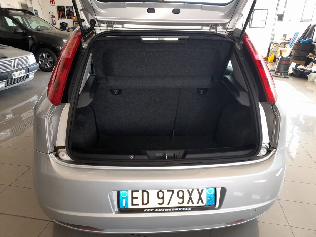 Fiat Grande Punto 1.2 5 porte Actual (9)