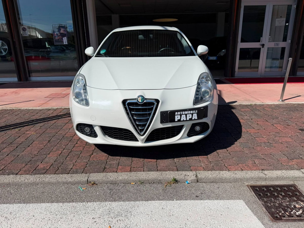 Alfa Romeo Giulietta 1.4 Turbo Distinctive 120cv (5)