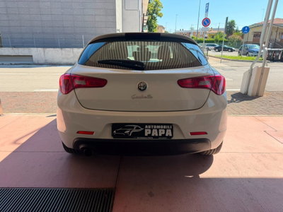 Alfa Romeo Giulietta 1.4 Turbo Distinctive 120cv (6)