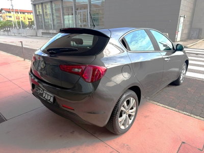 Alfa Romeo Giulietta 1.4 Turbo multiair Distinctive 170cv (5)