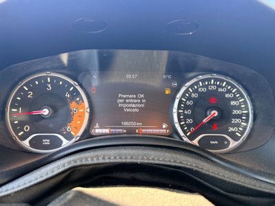 Jeep Renegade 1.6 Mjt 120 CV Limited (9)