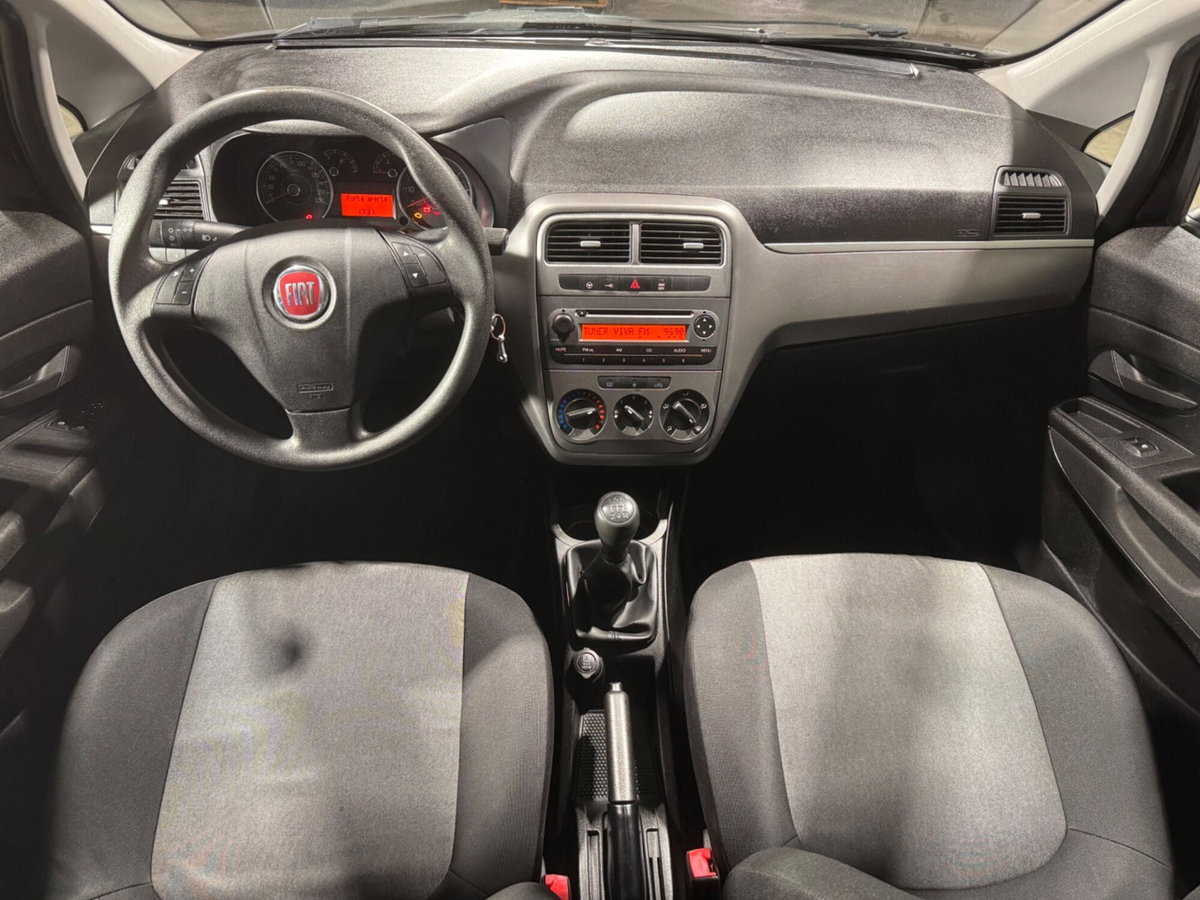 Fiat Punto 1.3 MJT II 75 CV 5 porte Street (15)