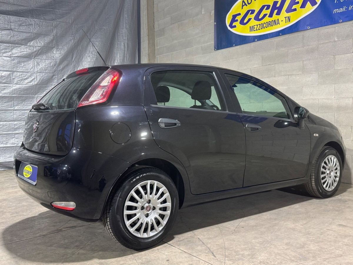 Fiat Punto 1.3 MJT II 75 CV 5 porte Street (8)