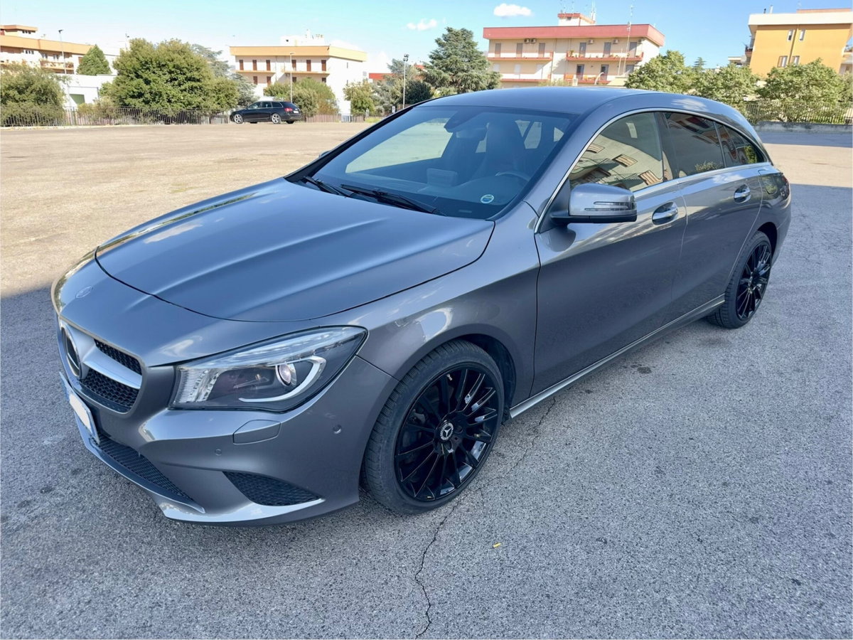 Mercedes-Benz CLA Shooting Brake 200 d Automatic Sport Night