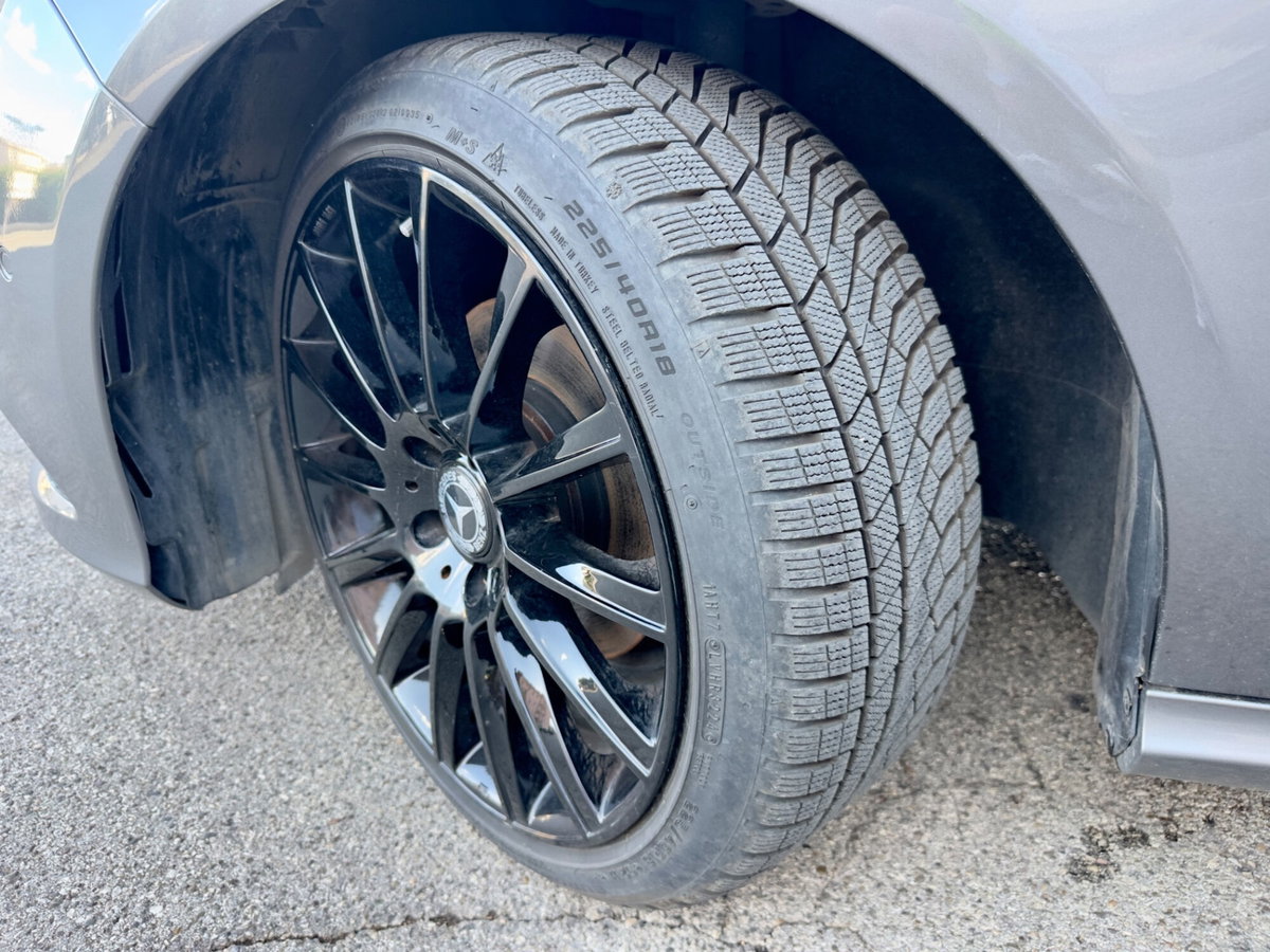 Mercedes-Benz CLA Shooting Brake 200 d Automatic Sport Night (17)