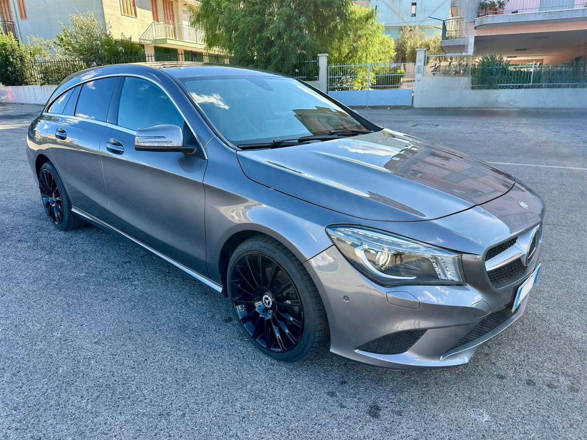 Mercedes-Benz CLA Shooting Brake 200 d Automatic Sport Night (3)