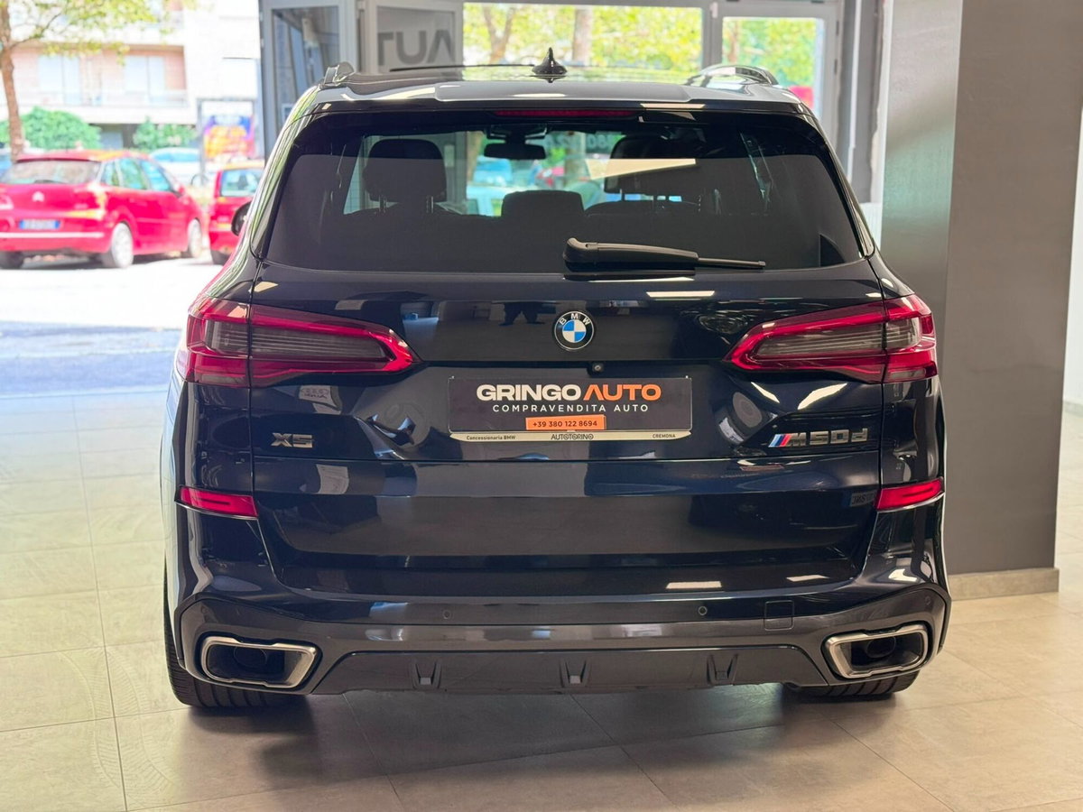 BMW X5 M50d (2)