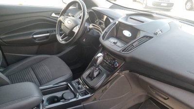 Ford Kuga 2.0 TDCI 150 CV S&S 4WD Powershift Vignale (6)