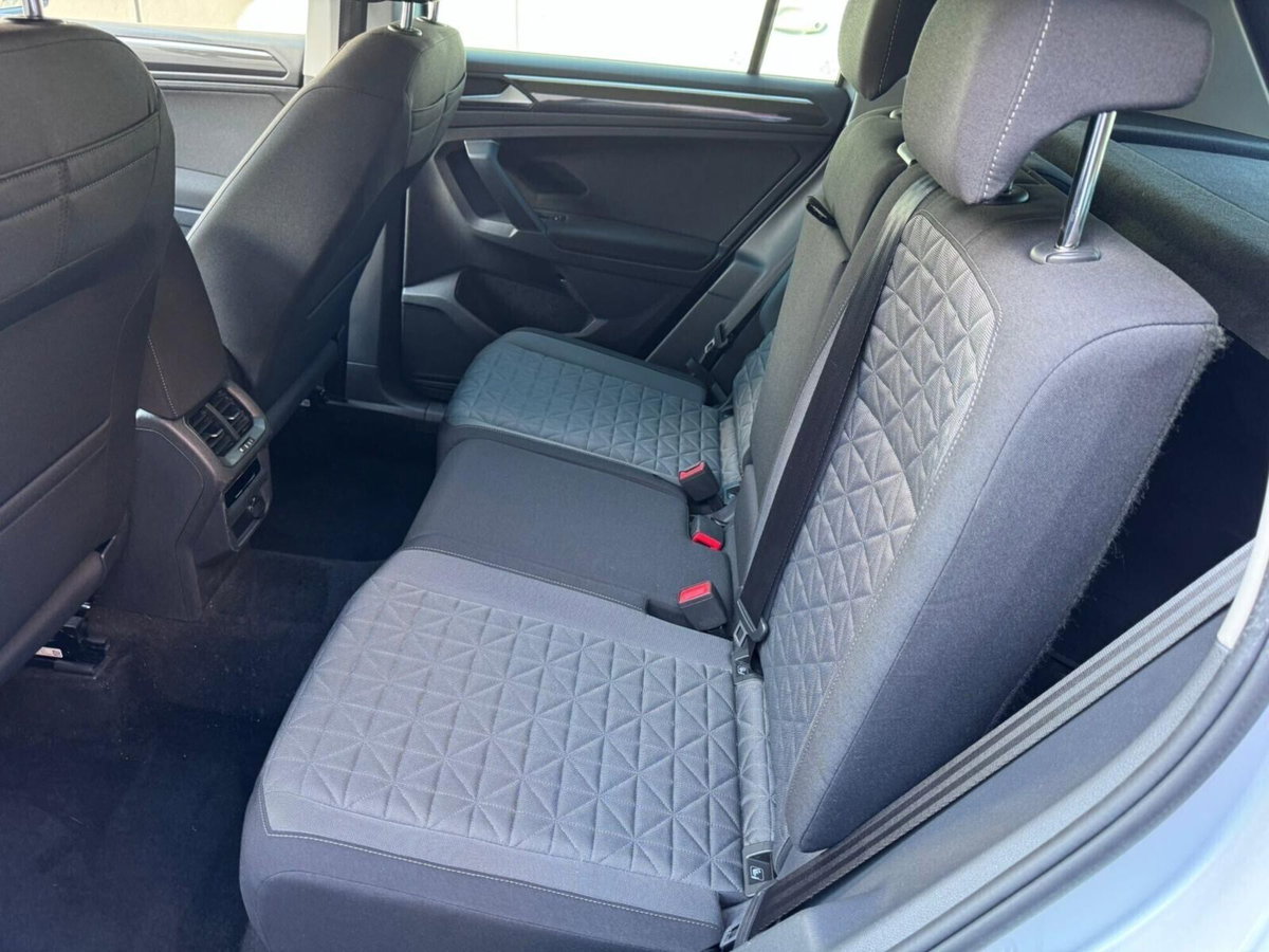 Volkswagen Tiguan 2.0 TDI 150 CV SCR DSG 4MOTION Elegance (9)