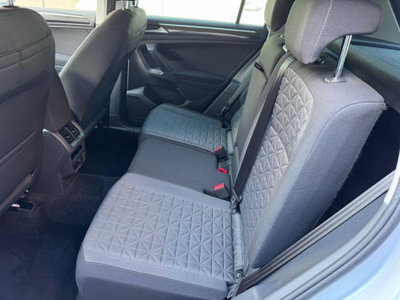 Volkswagen Tiguan 2.0 TDI 150 CV SCR DSG 4MOTION Elegance (9)