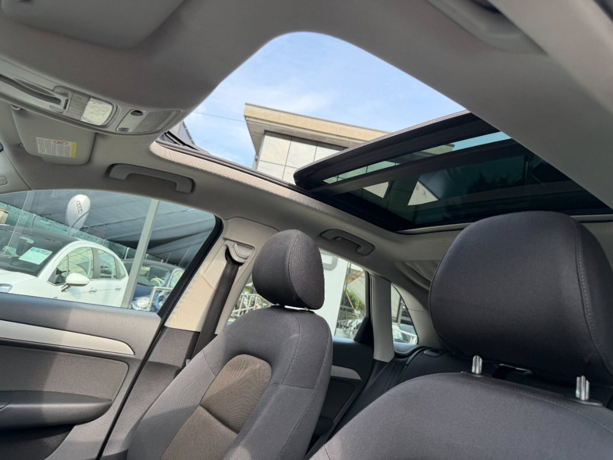 Audi Q3 2.0 TDI quattro Business Plus (12)