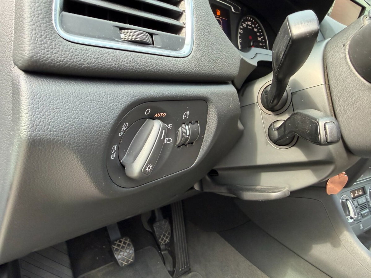 Audi Q3 2.0 TDI quattro Business Plus (13)