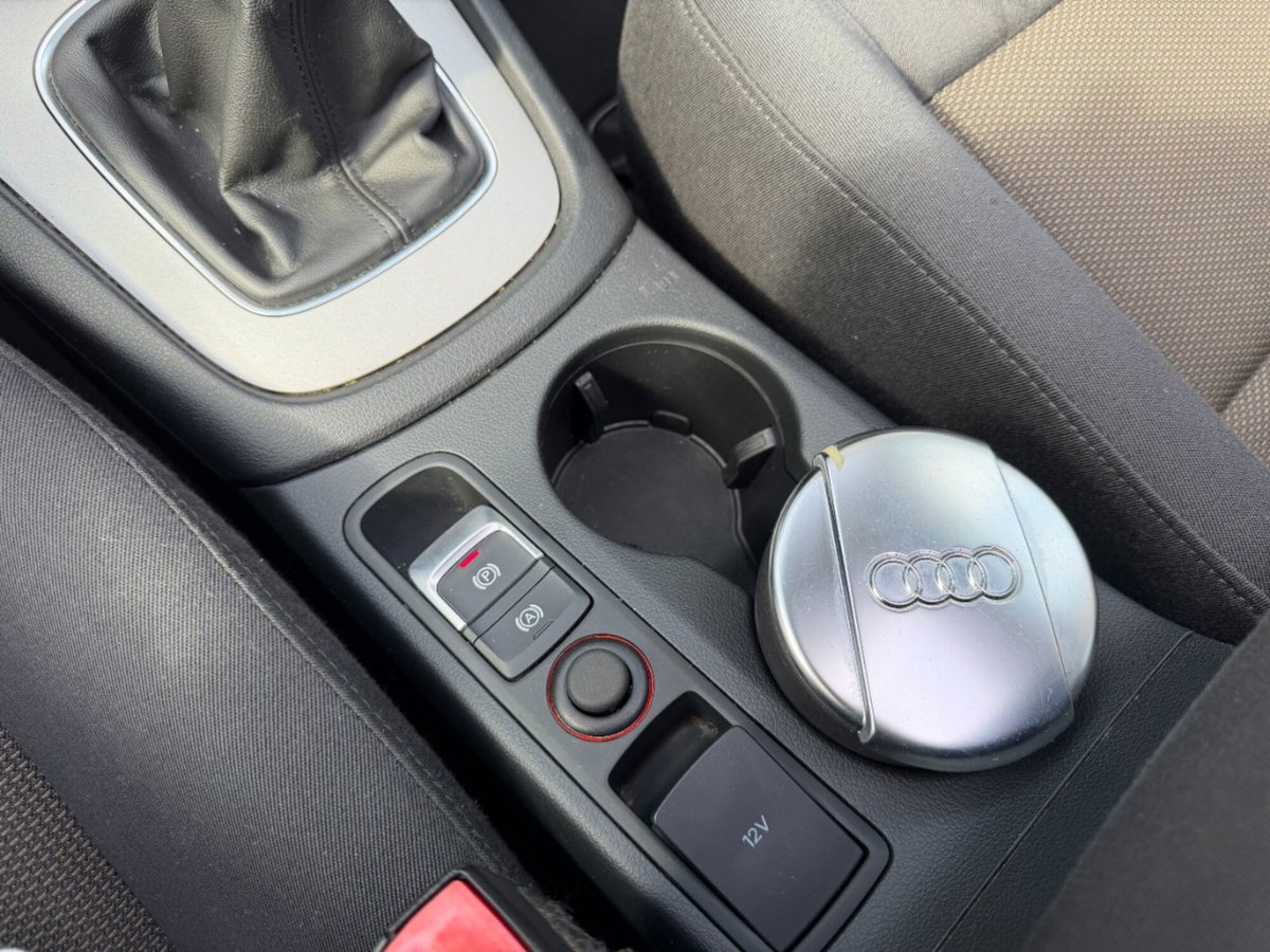 Audi Q3 2.0 TDI quattro Business Plus (15)