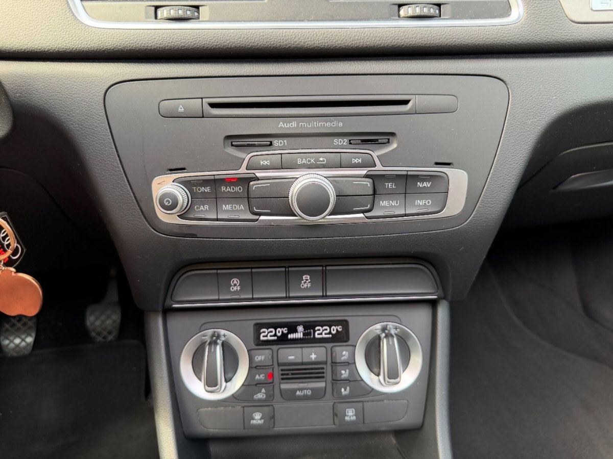 Audi Q3 2.0 TDI quattro Business Plus (16)