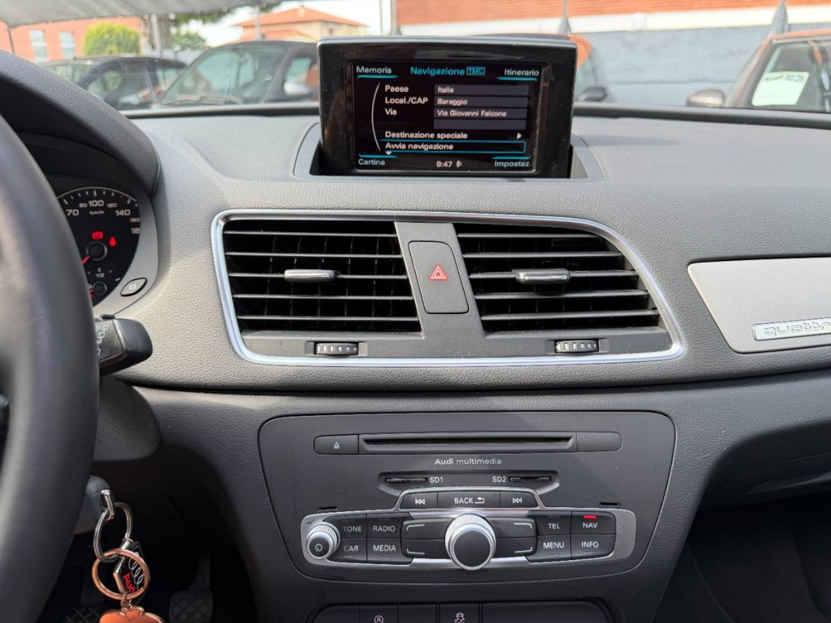 Audi Q3 2.0 TDI quattro Business Plus (17)