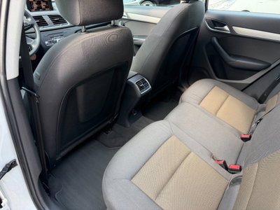 Audi Q3 2.0 TDI quattro Business Plus (8)