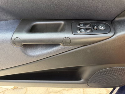 Lancia Ypsilon 1.2 New Oro (12)